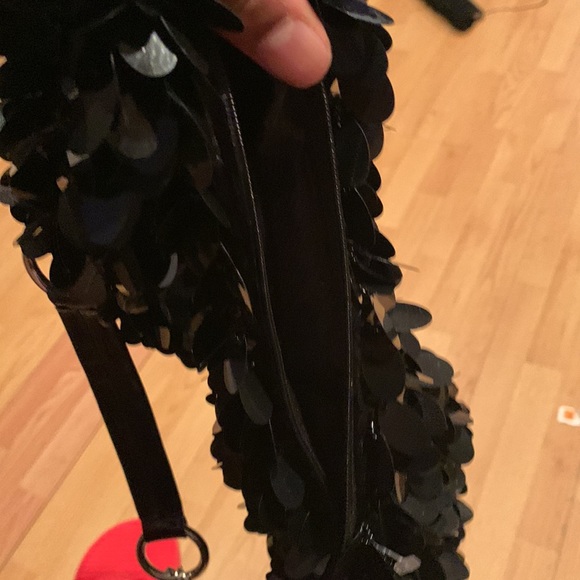 Purses - Picture 6 of 9